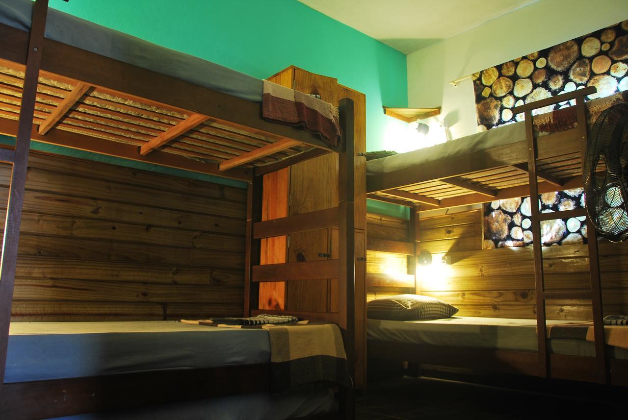 Samblumba Hostel Trindade トリンダーデ エクステリア 写真