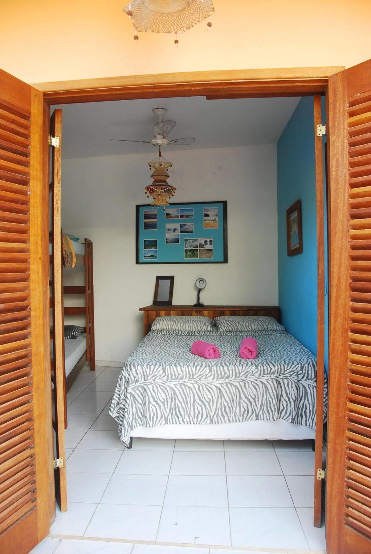 Samblumba Hostel Trindade トリンダーデ エクステリア 写真