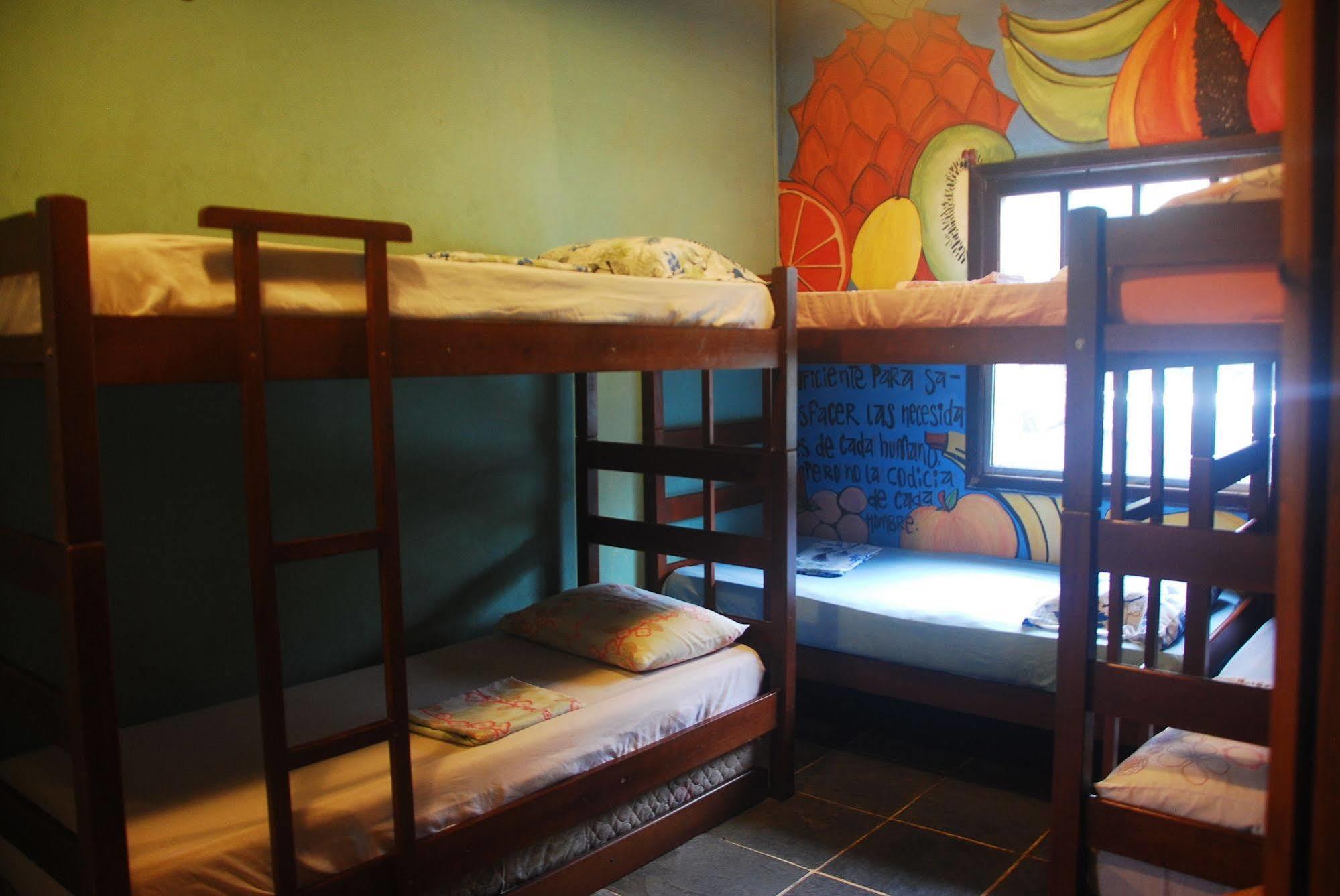 Samblumba Hostel Trindade トリンダーデ エクステリア 写真