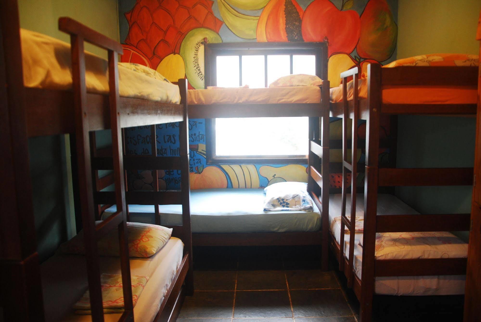 Samblumba Hostel Trindade トリンダーデ エクステリア 写真