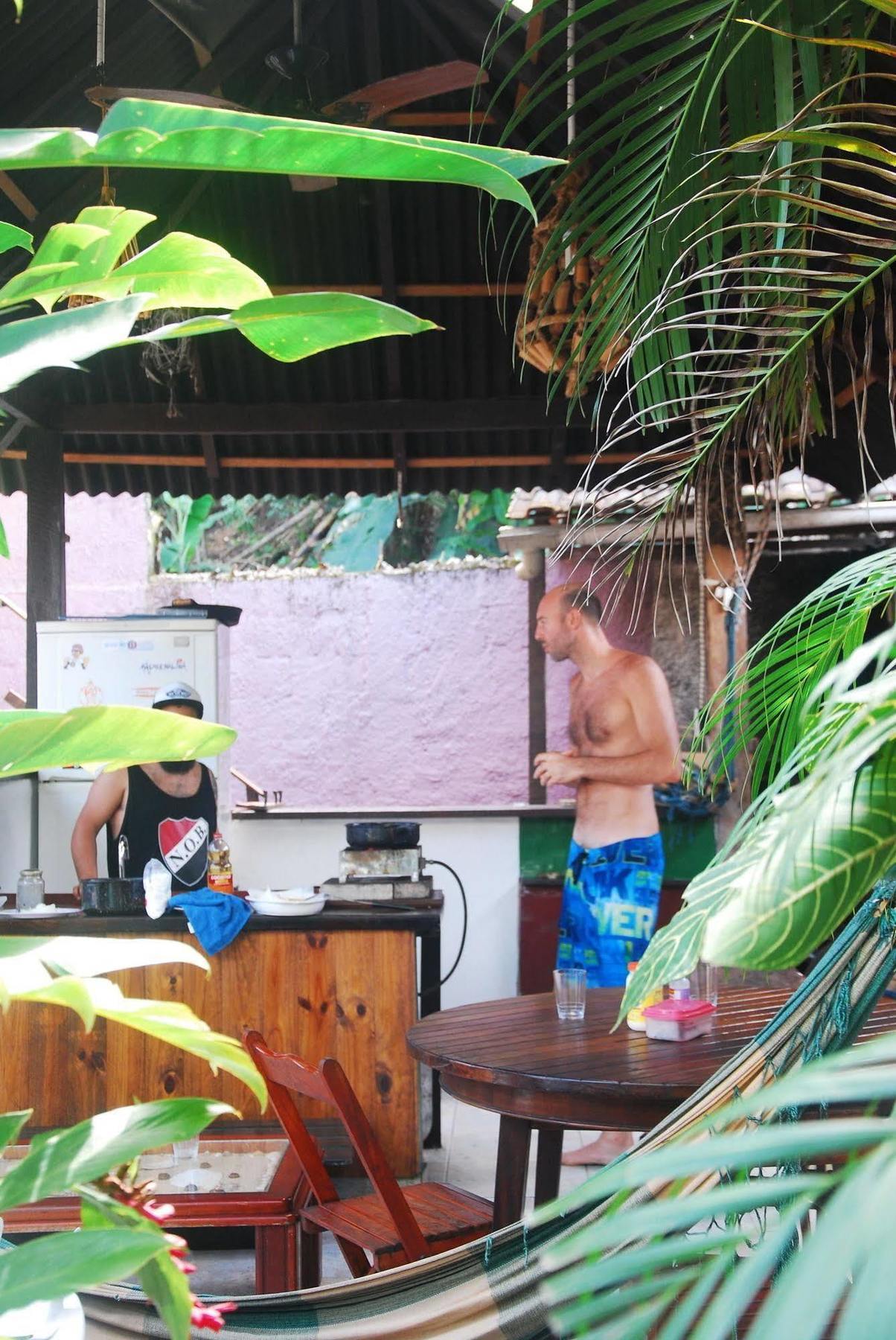 Samblumba Hostel Trindade トリンダーデ エクステリア 写真
