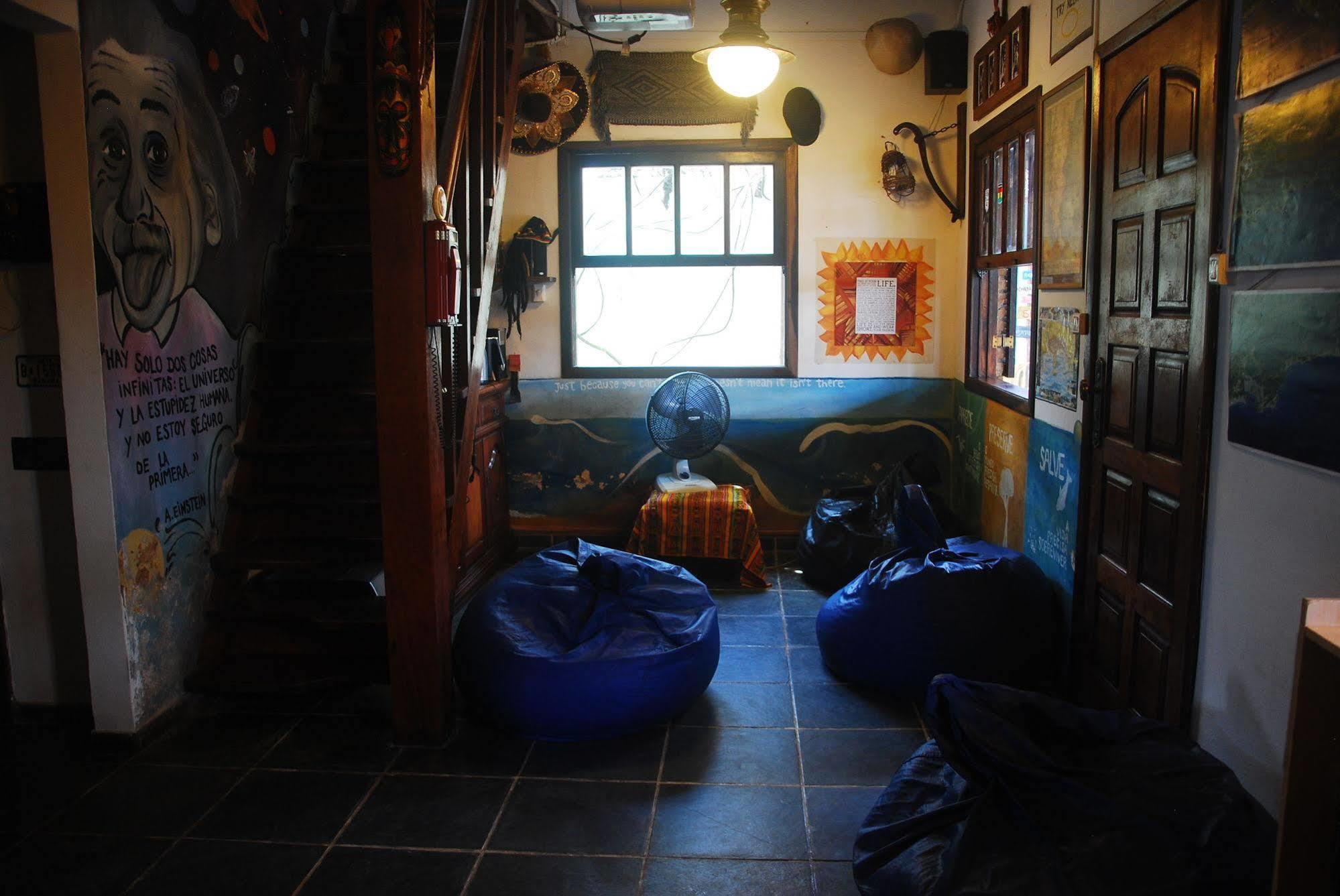 Samblumba Hostel Trindade トリンダーデ エクステリア 写真